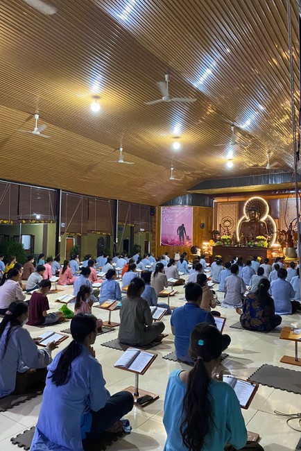 Repentance ceremony on Jan. 29th, Year of the Dragon at Suoi Phap Pagoda, Tay Ninh
