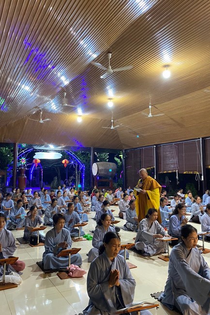 Repentance ceremony on Jan. 29th, Year of the Dragon at Suoi Phap Pagoda, Tay Ninh