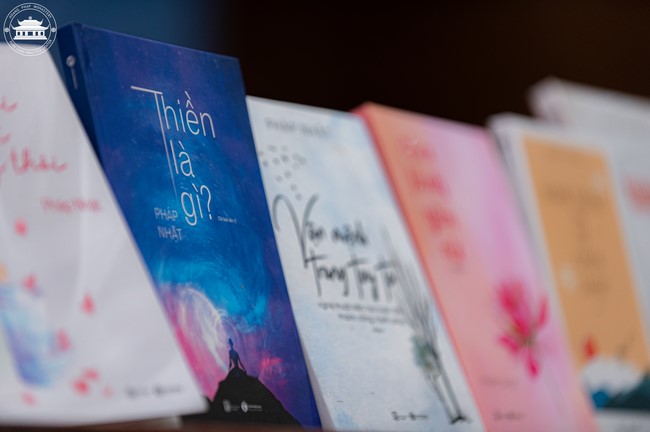 Khóa tu Một ngày sống thiền “Trọn vẹn nhận biết” cùng thầy Pháp Nhật