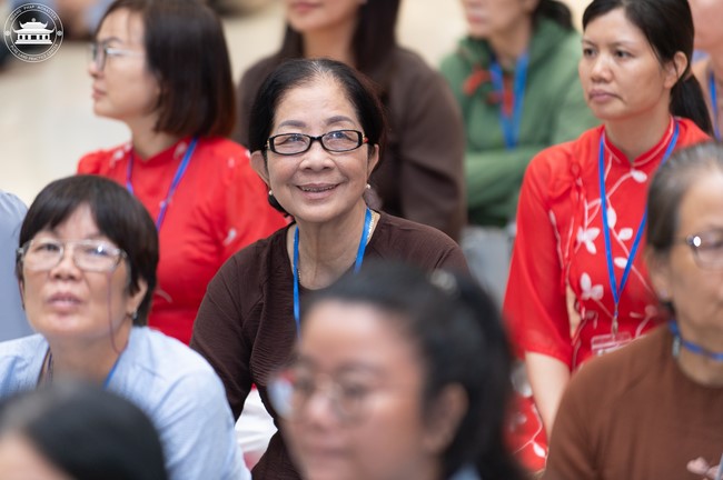 Khóa tu Một ngày sống thiền “Trọn vẹn nhận biết” cùng thầy Pháp Nhật