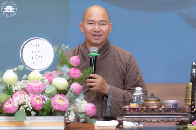 Khóa tu Một ngày sống thiền “Trọn vẹn nhận biết” cùng thầy Pháp Nhật