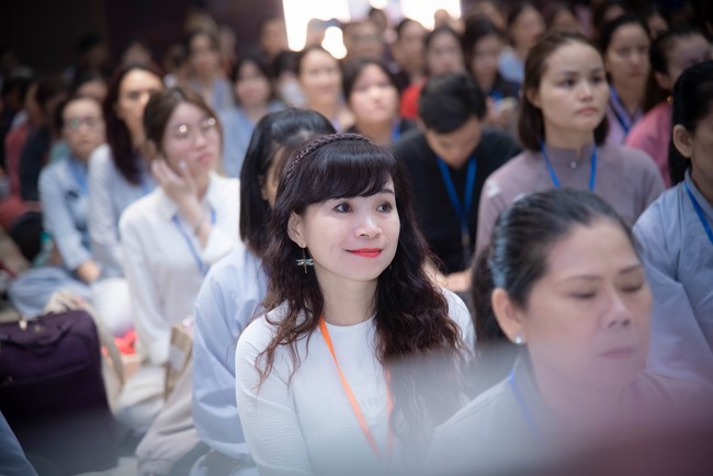 Khóa tu Một ngày sống thiền “Trọn vẹn nhận biết” cùng thầy Pháp Nhật