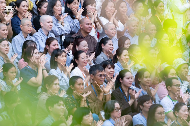 Khóa tu Một ngày sống thiền “Trọn vẹn nhận biết” cùng thầy Pháp Nhật