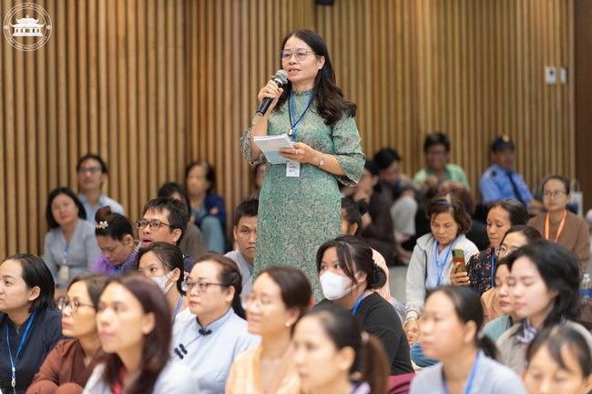 Khóa tu Một ngày sống thiền “Trọn vẹn nhận biết” cùng thầy Pháp Nhật