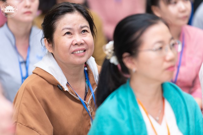 Khóa tu Một ngày sống thiền “Trọn vẹn nhận biết” cùng thầy Pháp Nhật