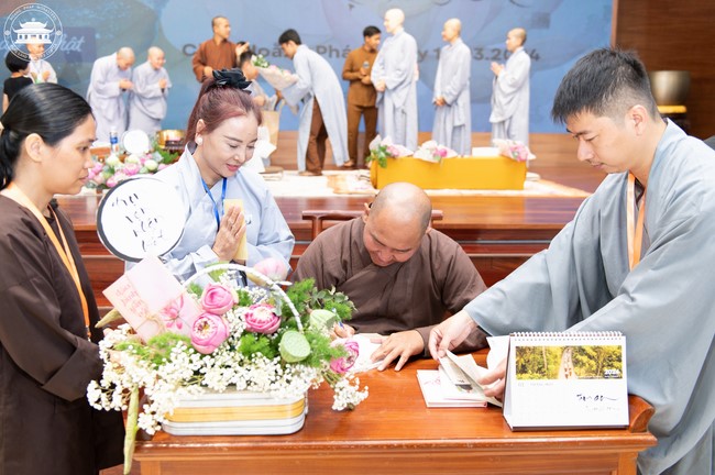 Khóa tu Một ngày sống thiền “Trọn vẹn nhận biết” cùng thầy Pháp Nhật