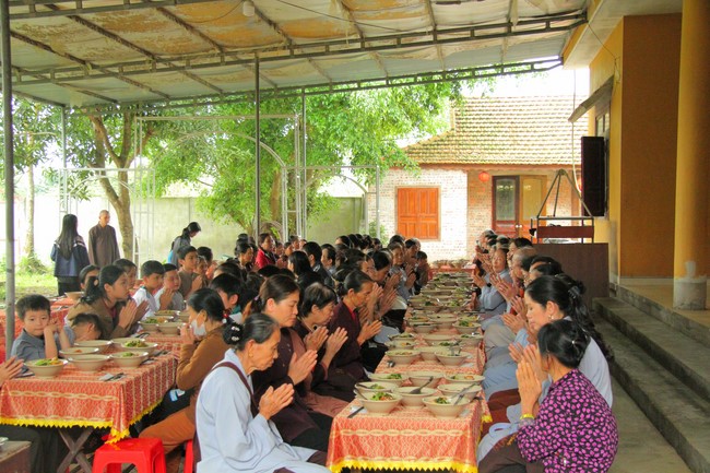 One-Day Practice at Giai Lam Pagoda - Ha Tinh