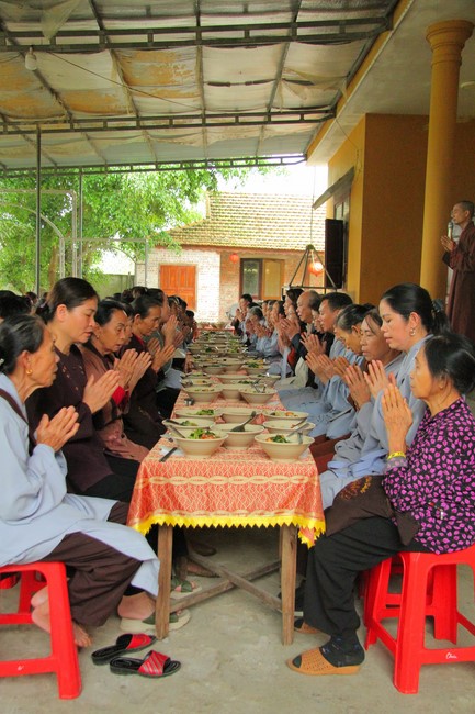 One-Day Practice at Giai Lam Pagoda - Ha Tinh