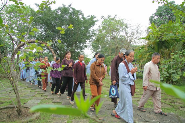One-Day Practice at Giai Lam Pagoda - Ha Tinh