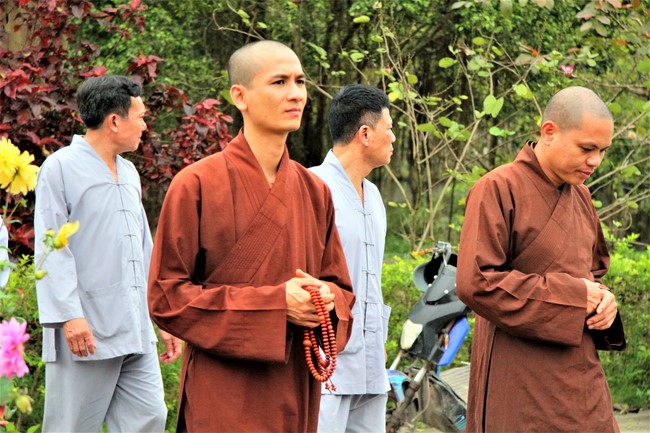 One-Day Practice at Giai Lam Pagoda - Ha Tinh