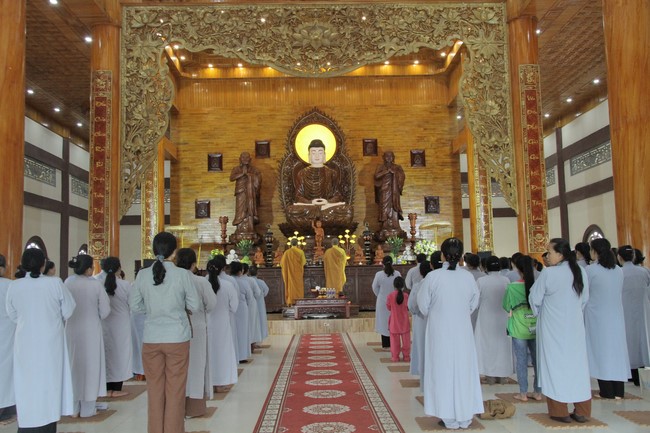 One-Day Practice at Giai Lam Pagoda - Ha Tinh