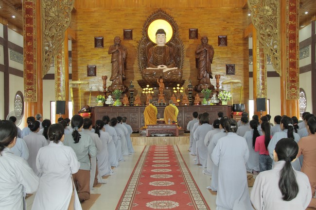 One-Day Practice at Giai Lam Pagoda - Ha Tinh