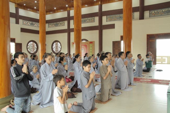 One-Day Practice at Giai Lam Pagoda - Ha Tinh
