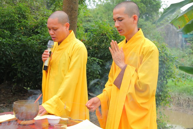 One-Day Practice at Giai Lam Pagoda - Ha Tinh