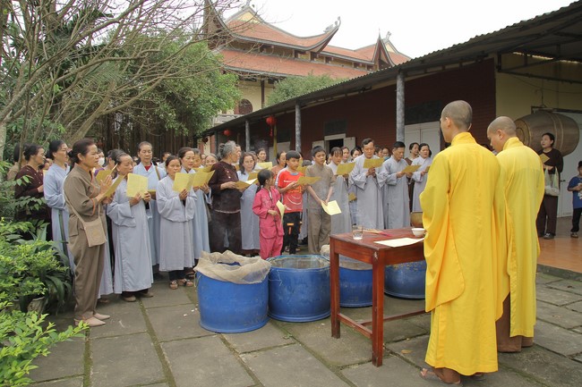 One-Day Practice at Giai Lam Pagoda - Ha Tinh