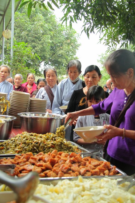 One-Day Practice at Giai Lam Pagoda - Ha Tinh