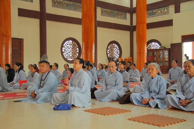One-Day Practice at Giai Lam Pagoda - Ha Tinh