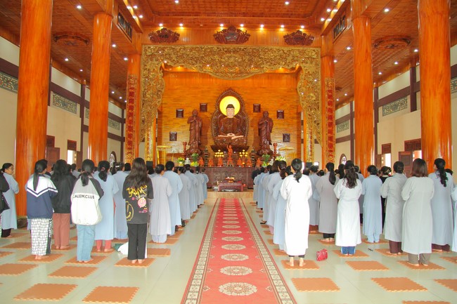 One-Day Practice at Giai Lam Pagoda - Ha Tinh