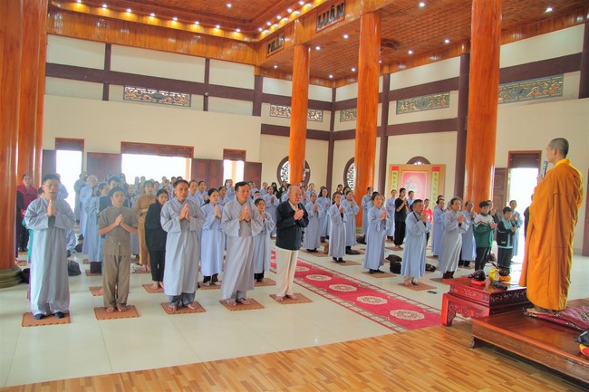 One-Day Practice at Giai Lam Pagoda - Ha Tinh