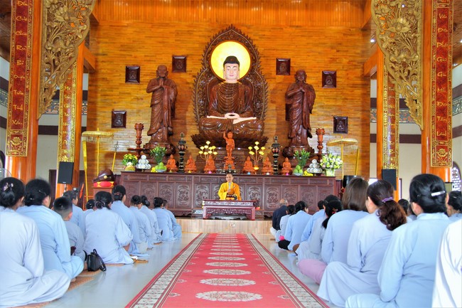 One-Day Practice at Giai Lam Pagoda - Ha Tinh
