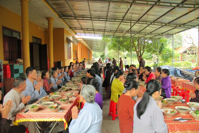One-Day Practice at Giai Lam Pagoda - Ha Tinh