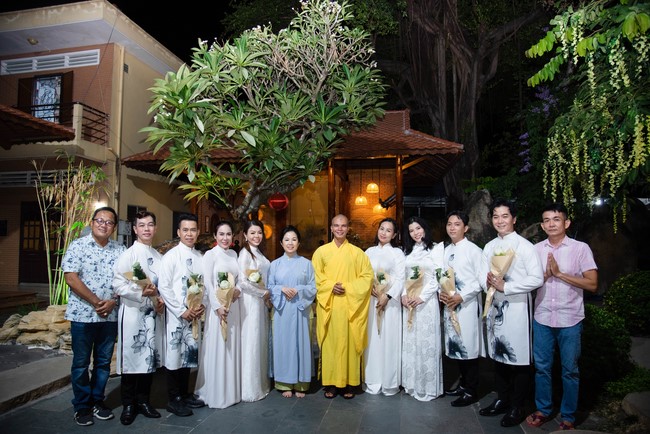 Repentant ceremony for Avalokitesvara Bodhisattva Titles