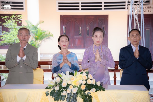Wedding Ceremony at the pagoda