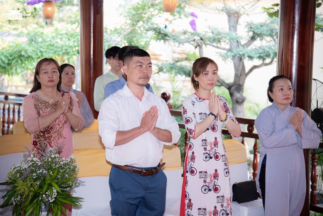 Wedding Ceremony at the pagoda