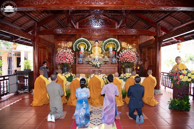 Wedding Ceremony at the pagoda