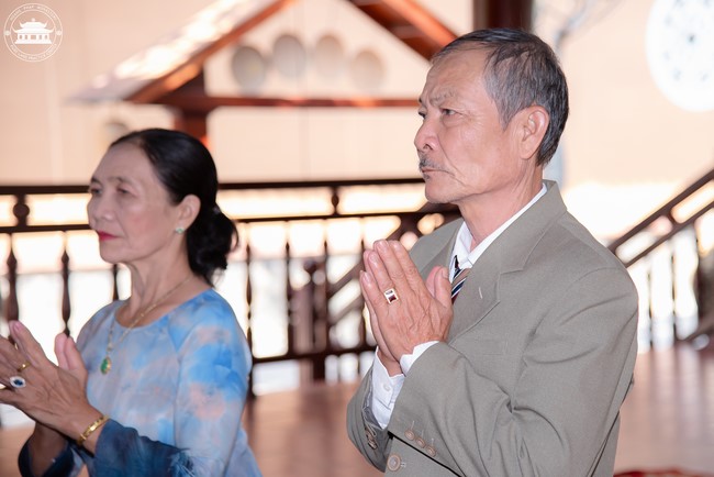 Wedding Ceremony at the pagoda