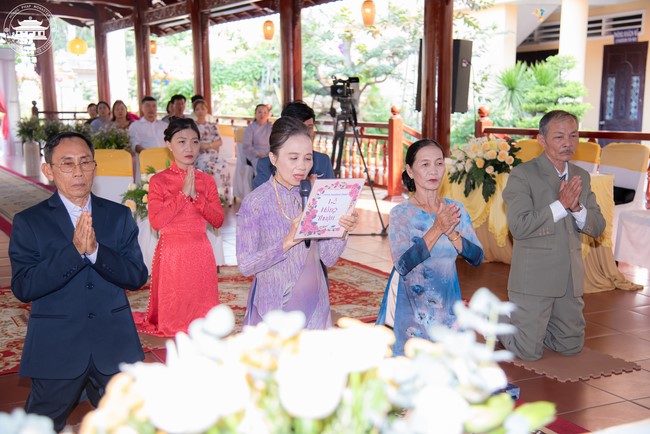 Wedding Ceremony at the pagoda