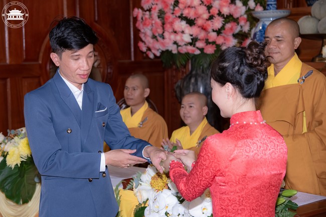 Wedding Ceremony at the pagoda