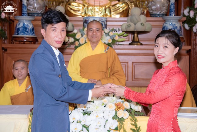 Wedding Ceremony at the pagoda