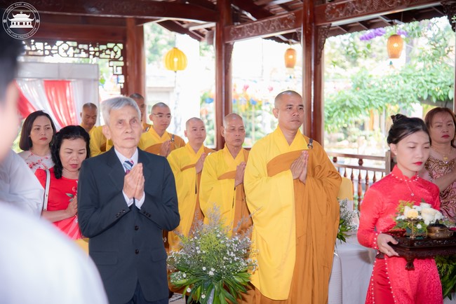 Wedding Ceremony at the pagoda