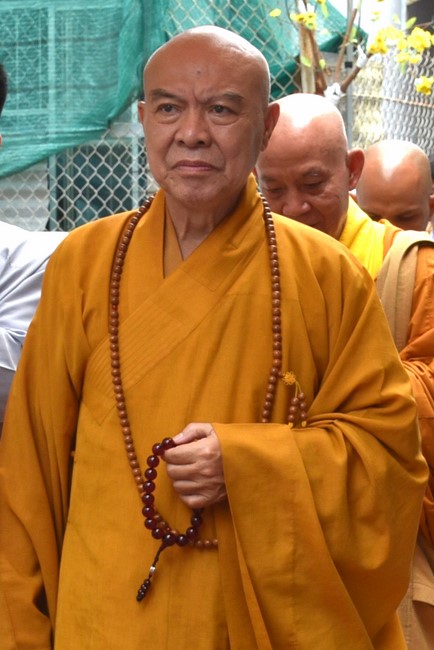 One-Day Retreat at Minh Chat ashram in Can Tho and offering to Khmer Theravada Buddhist University of the Charity Board.