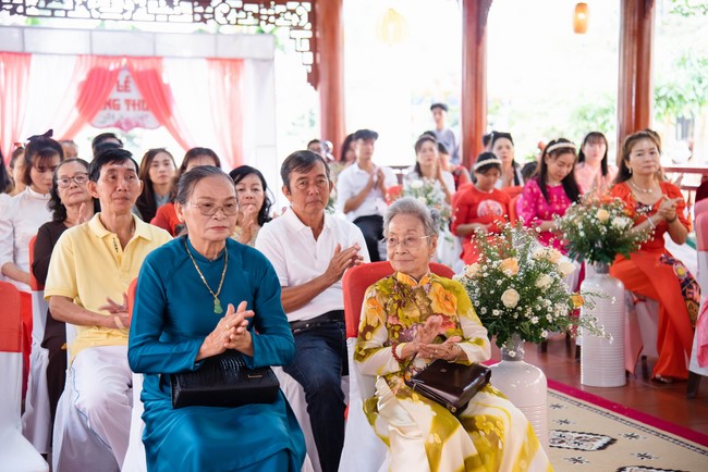 Wedding Ceremony at the pagoda