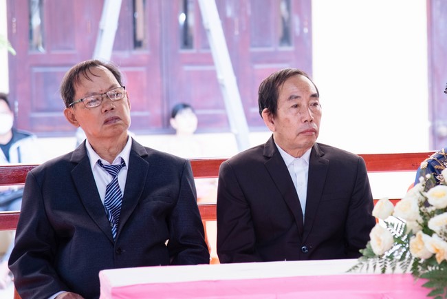 Wedding Ceremony at the pagoda