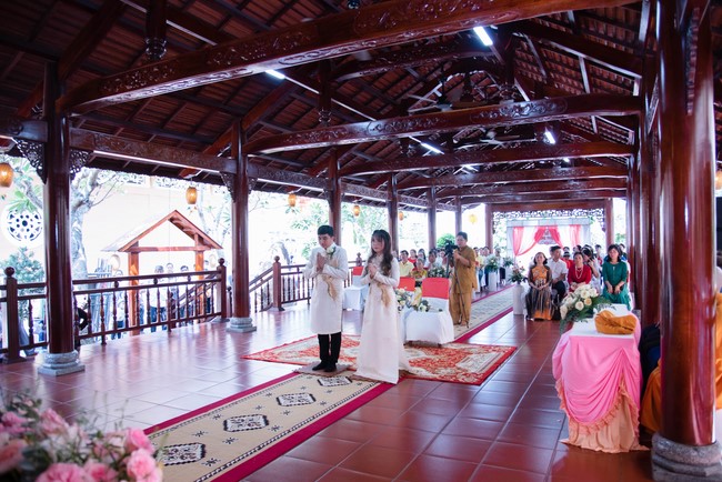Wedding Ceremony at the pagoda