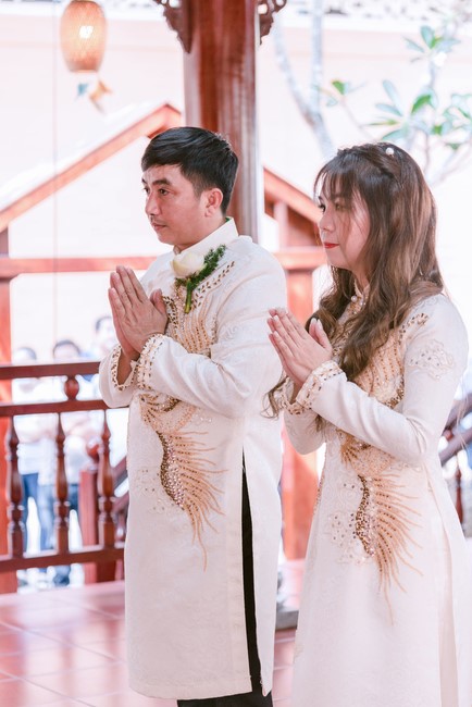 Wedding Ceremony at the pagoda