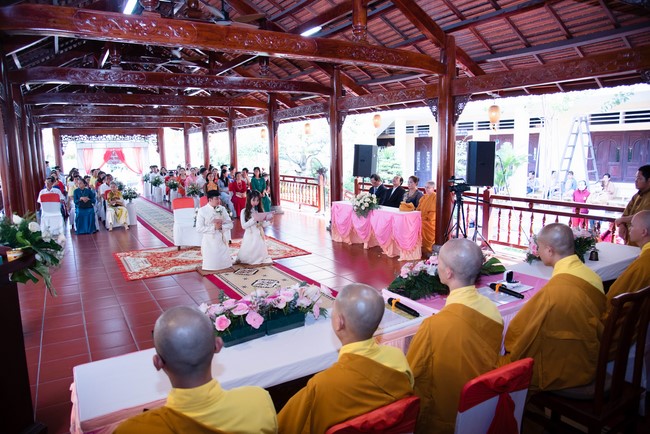 Wedding Ceremony at the pagoda