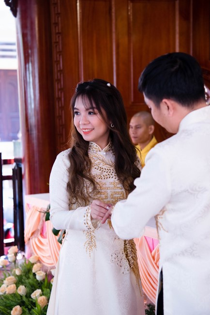 Wedding Ceremony at the pagoda