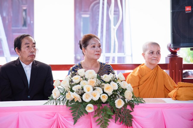 Wedding Ceremony at the pagoda