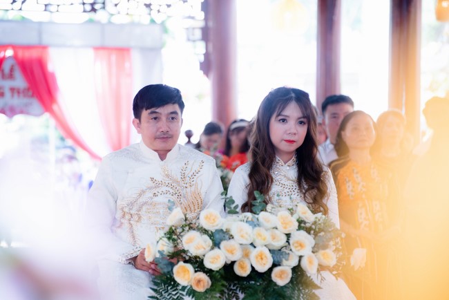 Wedding Ceremony at the pagoda