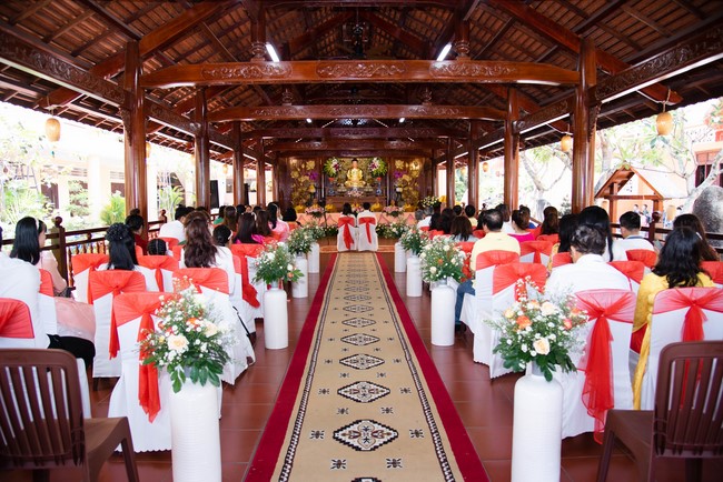 Wedding Ceremony at the pagoda