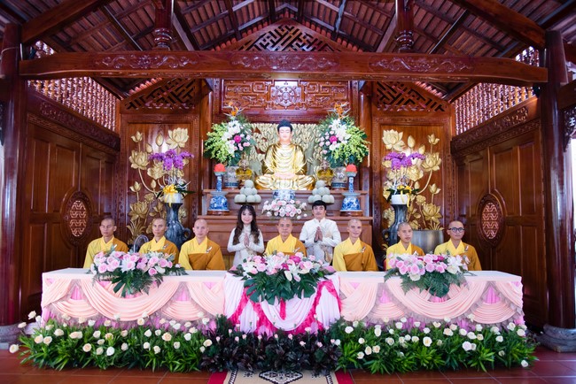 Wedding Ceremony at the pagoda