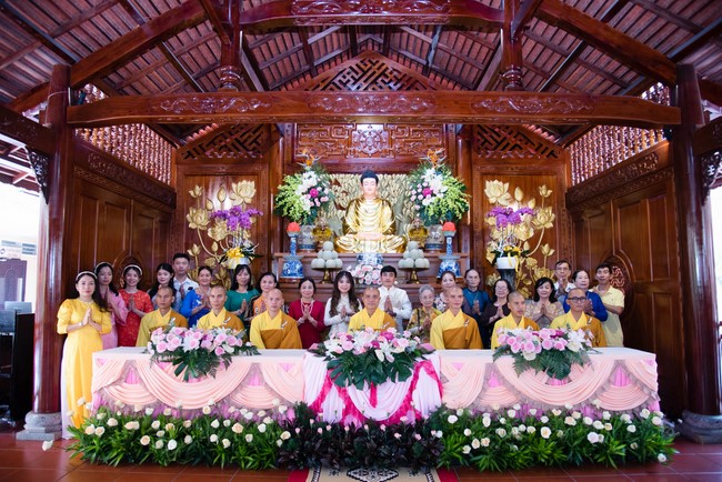 Wedding Ceremony at the pagoda