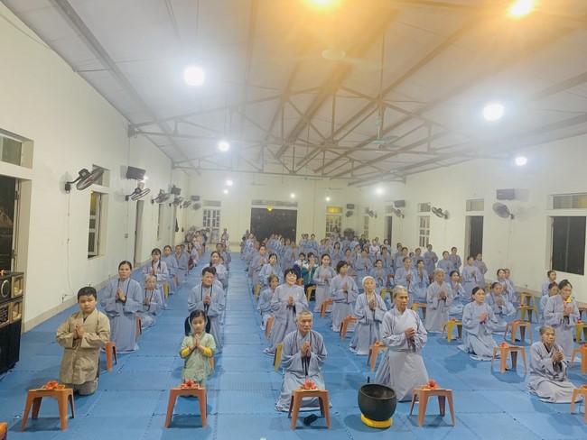 Repentant Ceremony, Taking Three-Jewel Refuge, commemoration of Shakyamuni Buddha of entering Nirvana at Dong Cao pagoda, Thanh Hoa