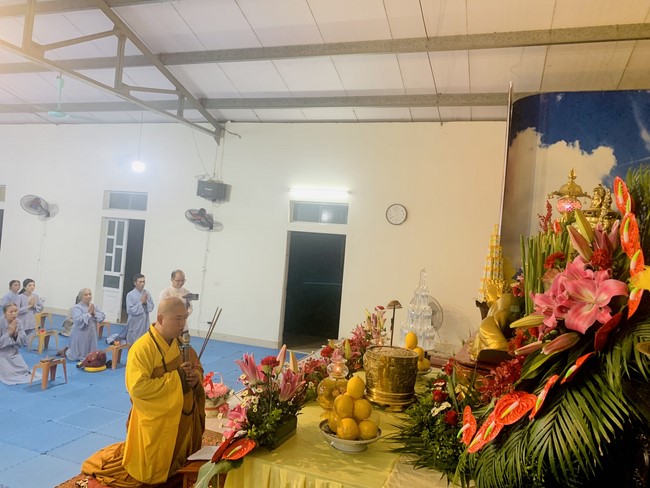 Repentant Ceremony, Taking Three-Jewel Refuge, commemoration of Shakyamuni Buddha of entering Nirvana at Dong Cao pagoda, Thanh Hoa