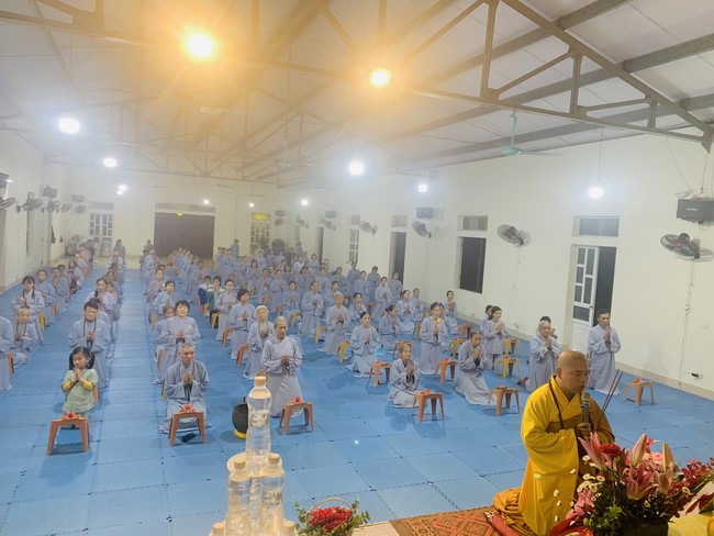 Repentant Ceremony, Taking Three-Jewel Refuge, commemoration of Shakyamuni Buddha of entering Nirvana at Dong Cao pagoda, Thanh Hoa