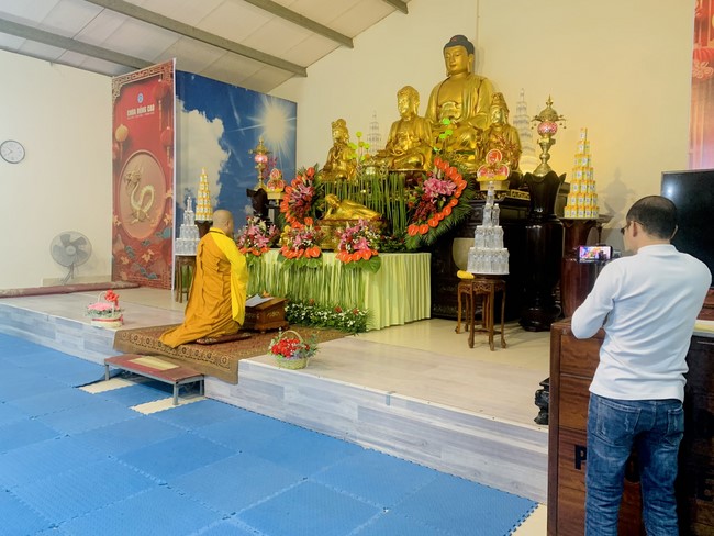 Repentant Ceremony, Taking Three-Jewel Refuge, commemoration of Shakyamuni Buddha of entering Nirvana at Dong Cao pagoda, Thanh Hoa